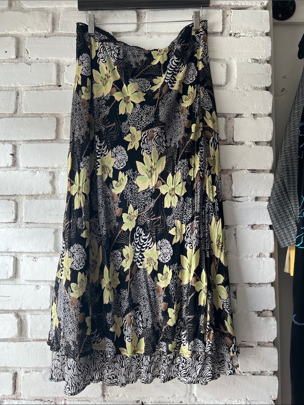 Women's Black Floral A-Line Skirt black and white and green